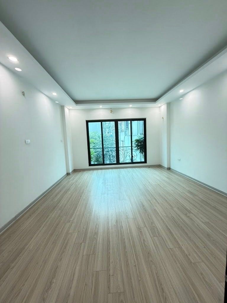 Bán nhà Hoàng Mai - 6 Tầng, Thang Máy, Ngõ Tông, Ô Tô Đỗ Cửa - Giá Tốt