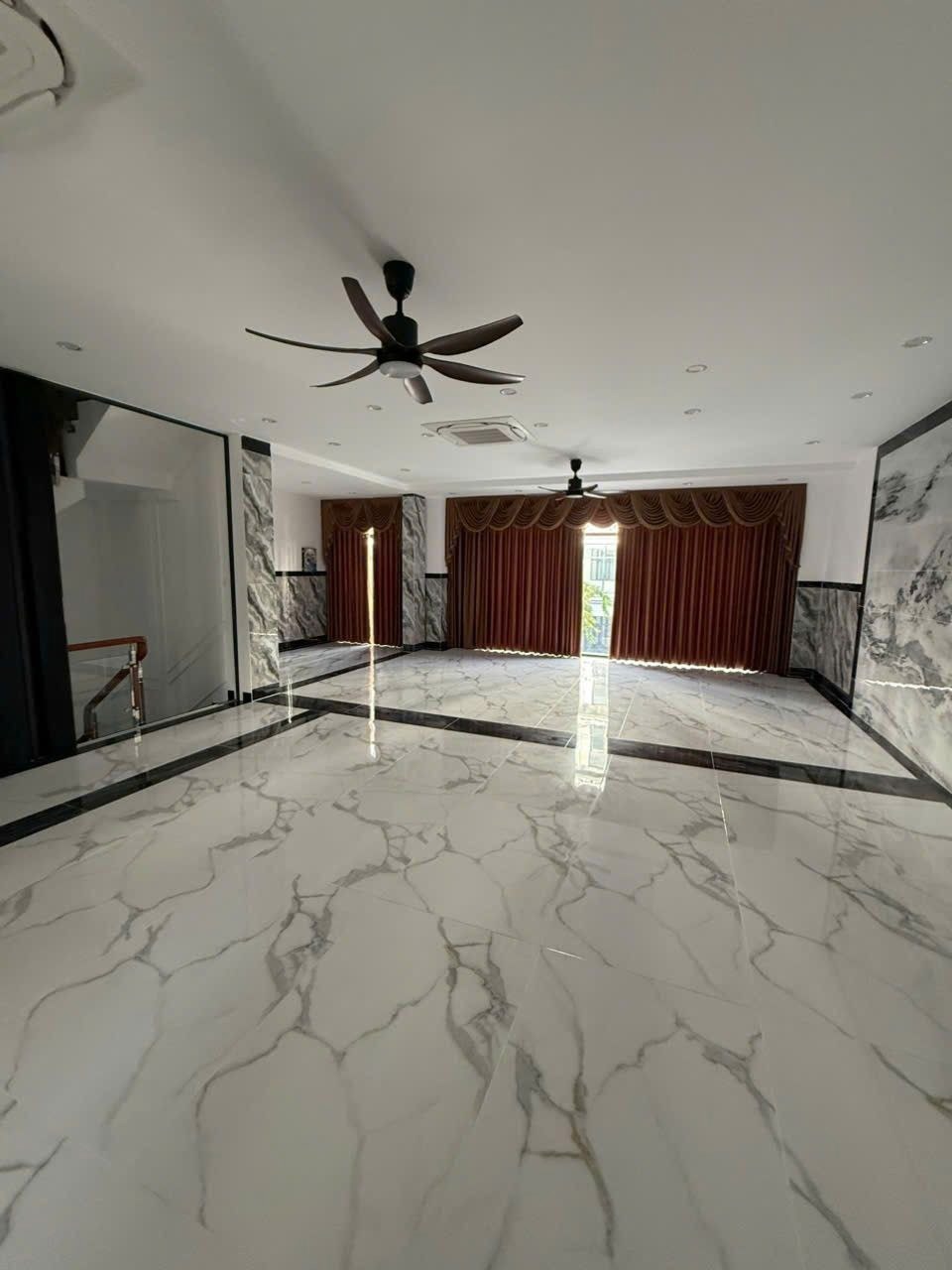 Cho Thuê Nhà Phố VinHomes Grand Park - 162m² - Giá 30 triệu/tháng