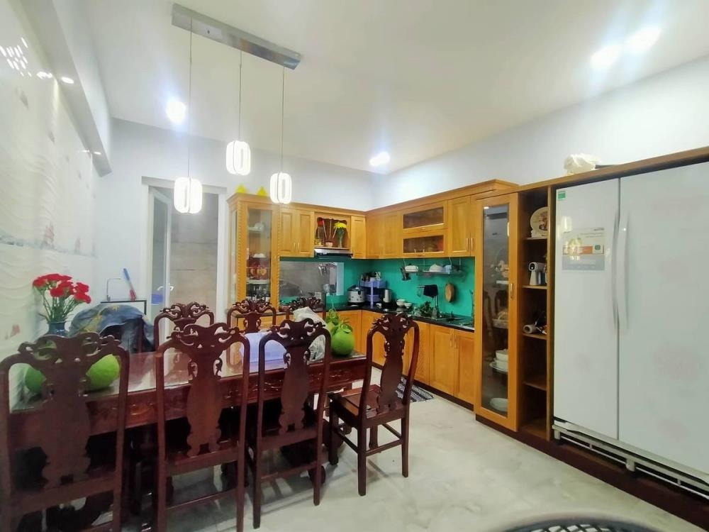 Bán Nhà Mặt Tiền Khu VIP Tân Phú - 84m² - 4 Tầng - Giá 12 Tỷ