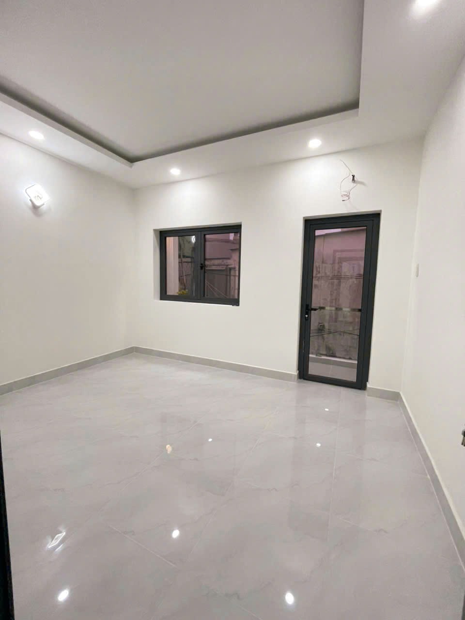 Nhà phố Quận 8 - Giá Rẻ, 1 Trệt 1 Lầu - 4.76 Tỷ - Sơn 0817.40.9696