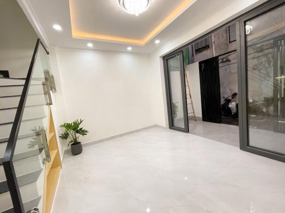 Nhà phố Quận 8 - Giá Rẻ, 1 Trệt 1 Lầu - 4.76 Tỷ - Sơn 0817.40.9696