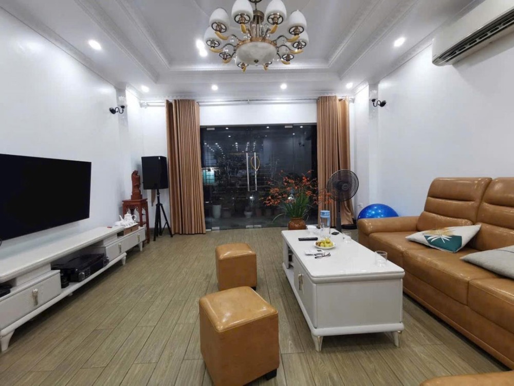 Bán nhà mặt phố Chiến Thắng 82m2, MT5m, 5 tầng, thang máy, kinh doanh sầm uất - 29.5 tỷ