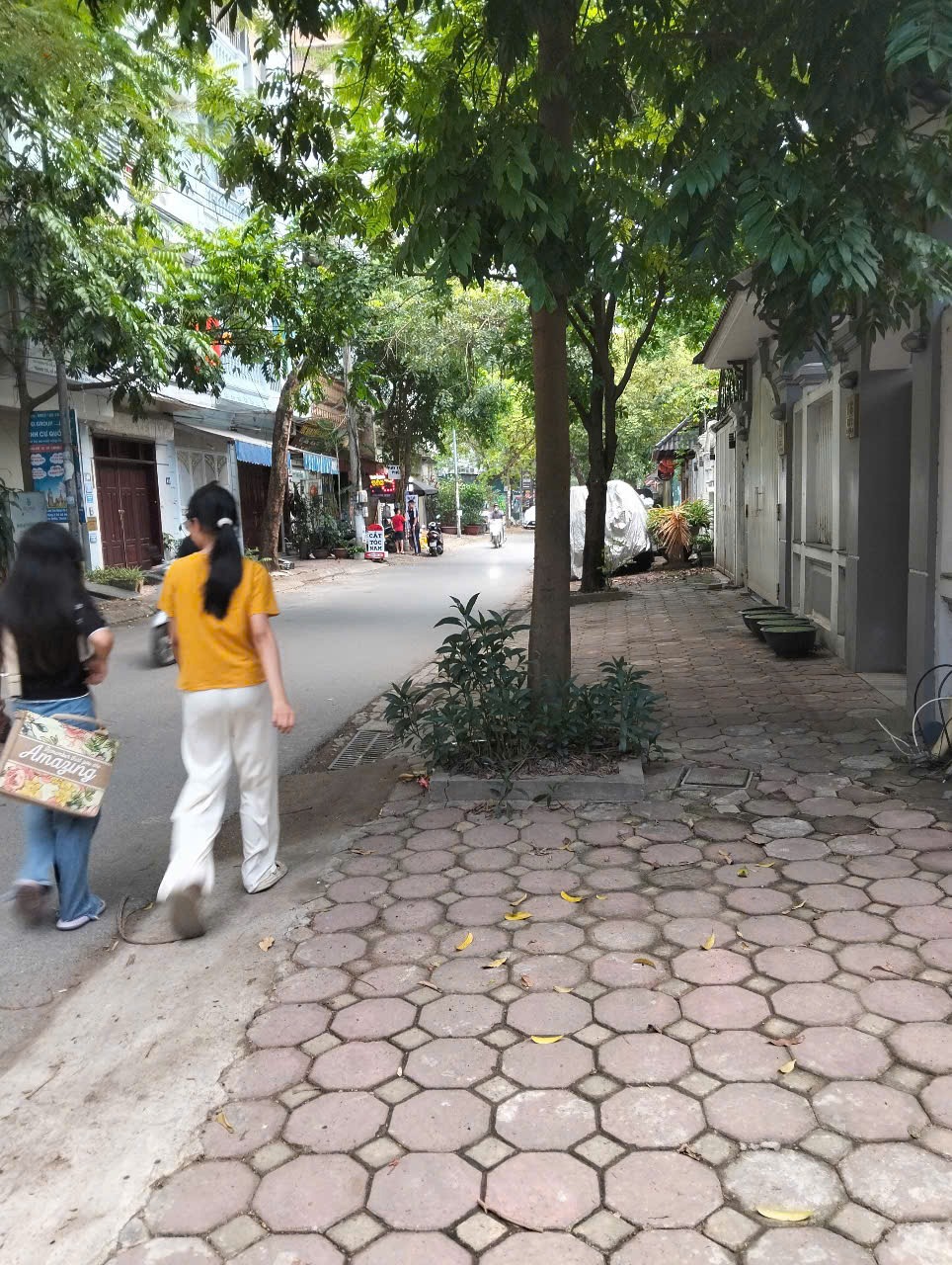 Bán Biệt Thự KĐT Văn Quán 231m2, 4 Tầng, Mặt Tiền 10m, Giá 54.7 Tỷ - Hà Đông