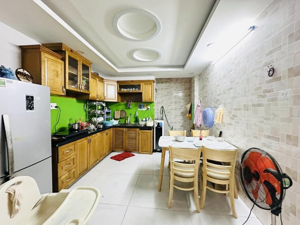 Bán Nhà Hẻm Xe Hơi Tân Bình - 53m² - 4PN - 6.8 Tỷ - Pháp Lý Sổ Hồng