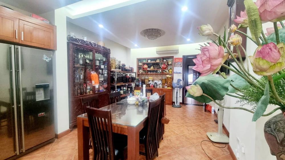 Mặt Phố Quan Nhân 130m2 x 5 Tầng, Vỉa Hè, View Hồ, 29 Tỷ - Quận Thanh Xuân