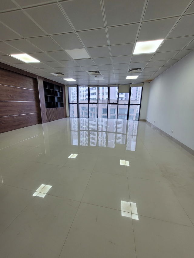 Bán Nhà Mặt Phố Vũ Tông Phan 100m2, 10 Tầng, MT 5.3m, Quận Đống Đa - Giá 53.8 Tỷ