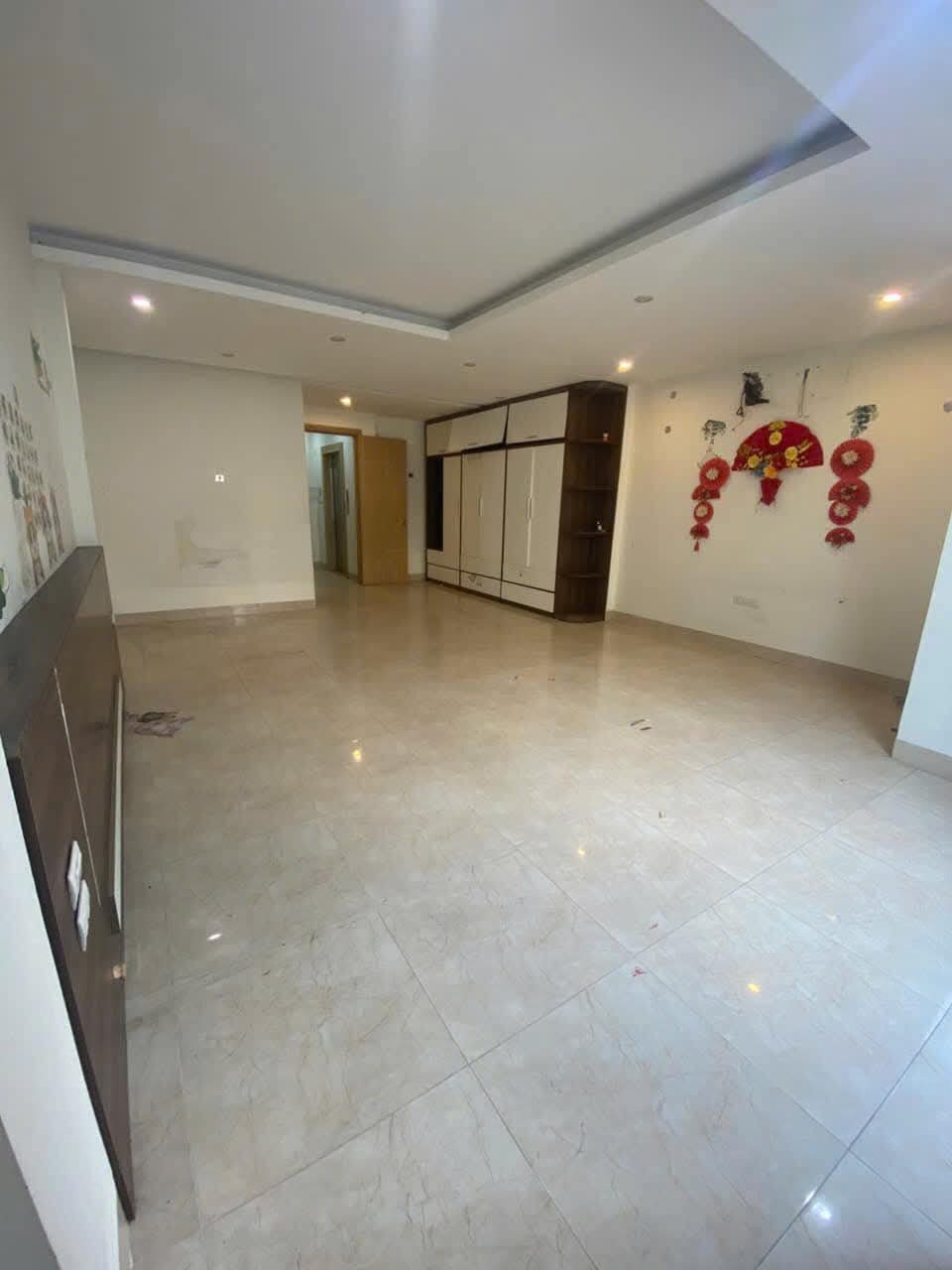 Bán Gấp Căn Nhà Vị Trí Đắc Địa, Kinh Doanh & Đầu Tư Tốt - Khu A Yên Nghĩa