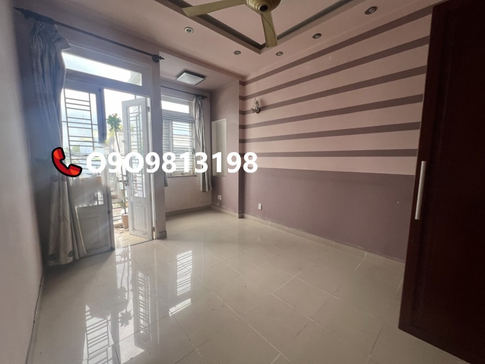 Bán nhà phố Quận 8, Mặt tiền, SHR, Giá Tốt - P.Chánh Hưng