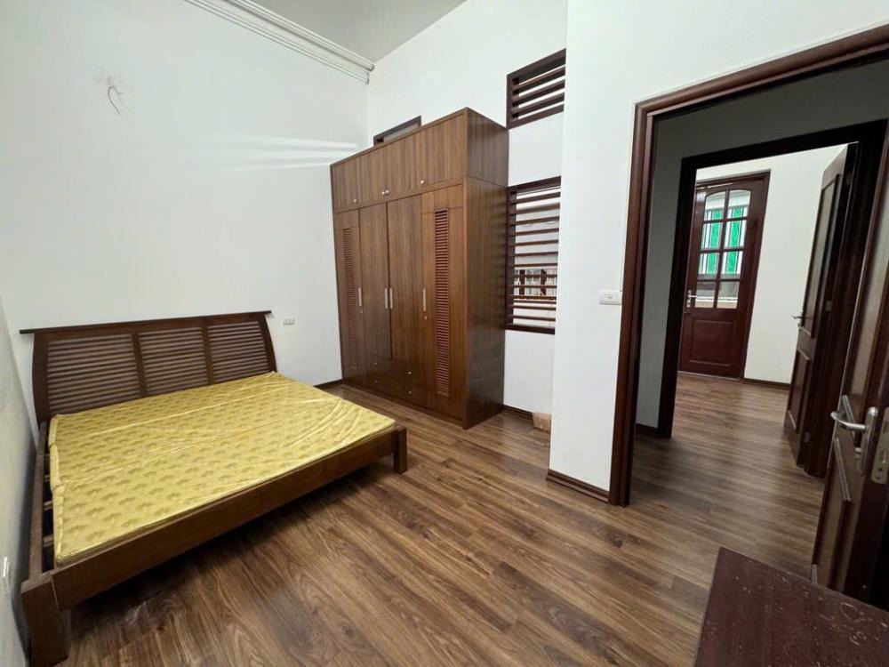 Thuê nhà/Căn hộ 48m2 Mặt tiền - Lô góc - Thuỵ Khuê - Gần Hồ Tây