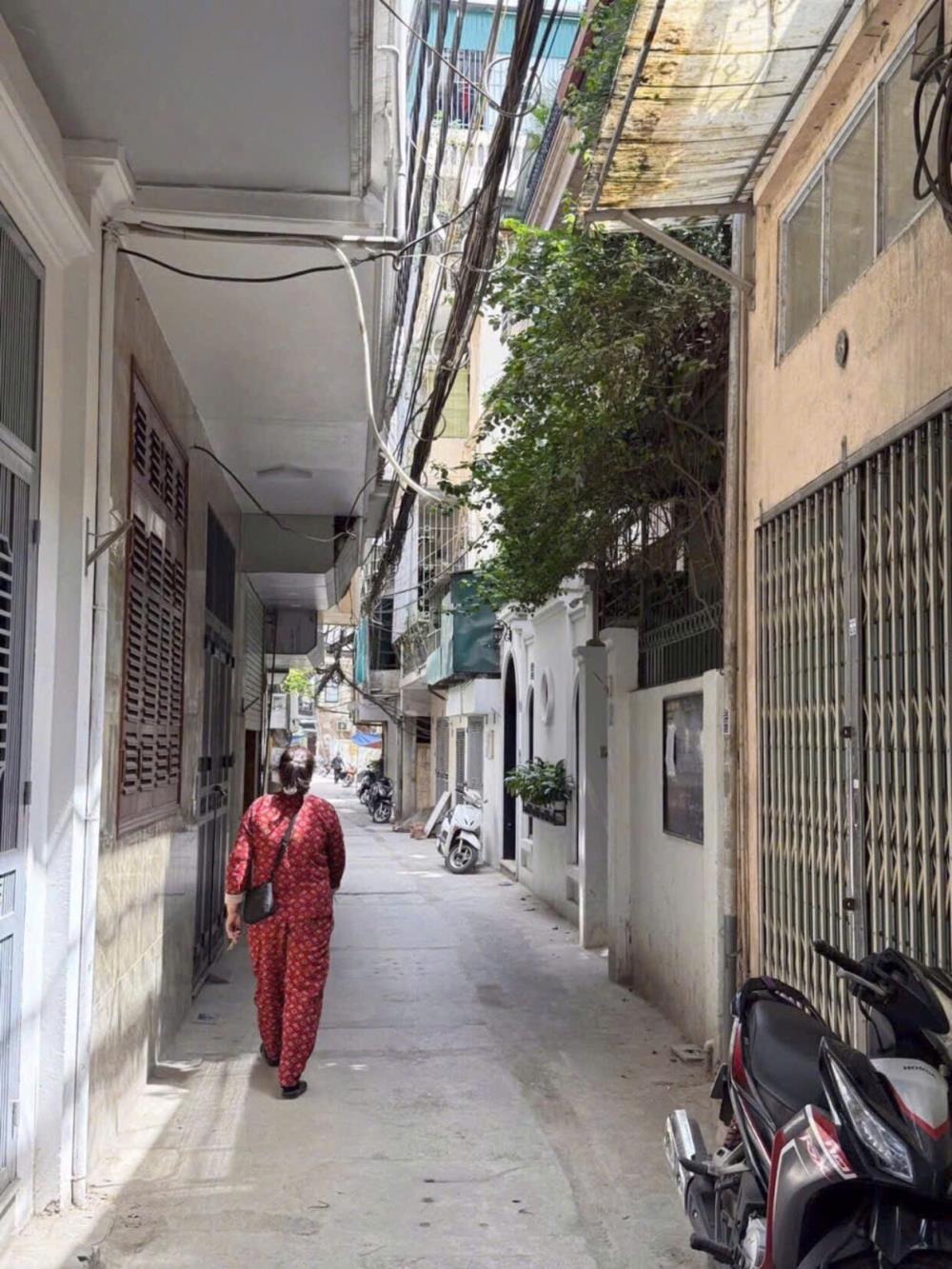 Thuê nhà/Căn hộ 48m2 Mặt tiền - Lô góc - Thuỵ Khuê - Gần Hồ Tây