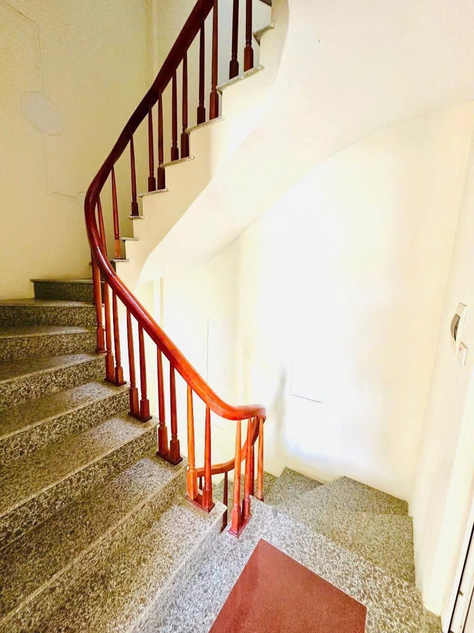 Bán Nhà Lô Góc Xuân Đỉnh - 8.5 Tỷ - Ô Tô Đỗ Cửa - 2 Thoáng
