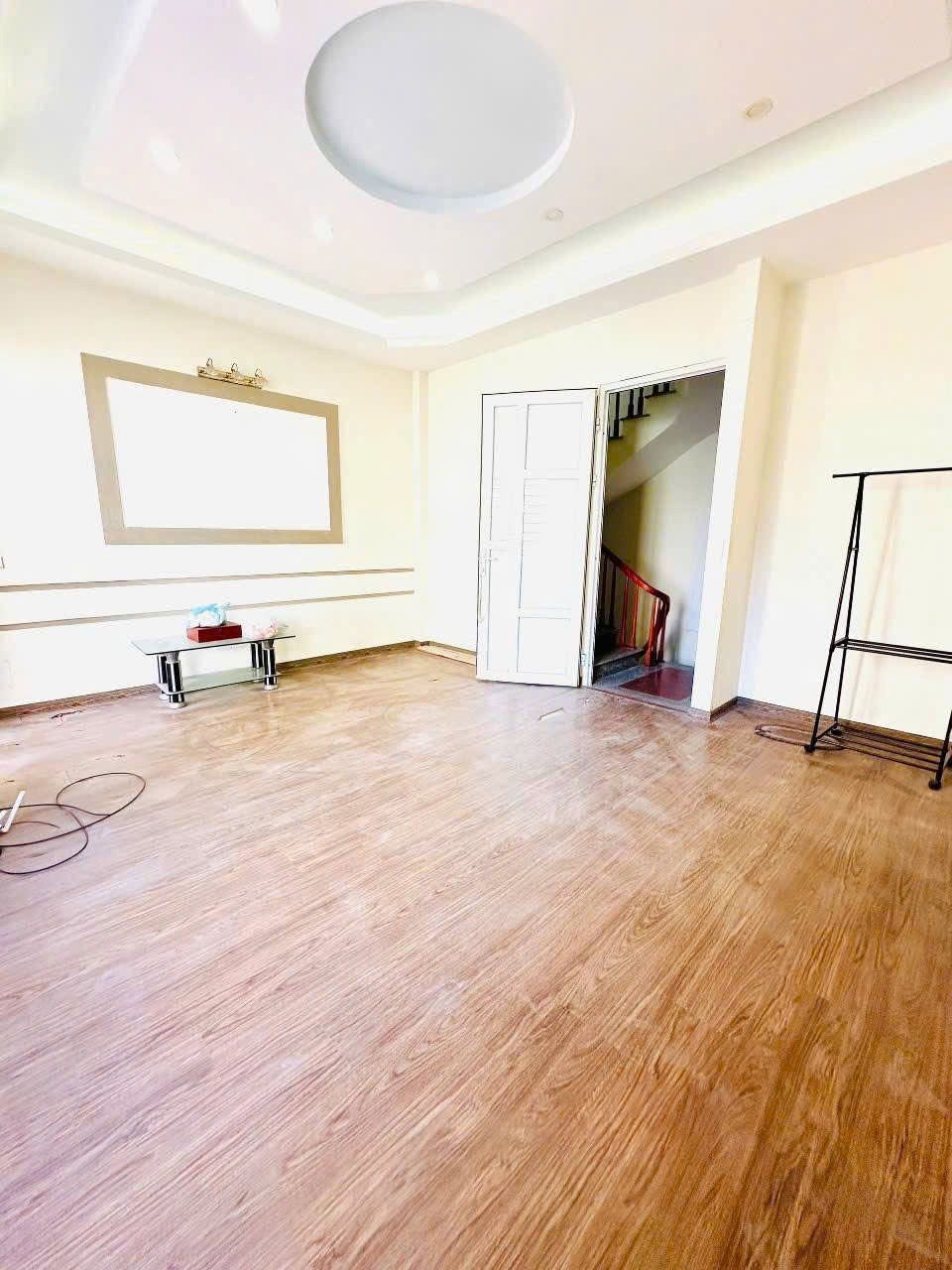 Bán Nhà Lô Góc Xuân Đỉnh - 8.5 Tỷ - Ô Tô Đỗ Cửa - 2 Thoáng