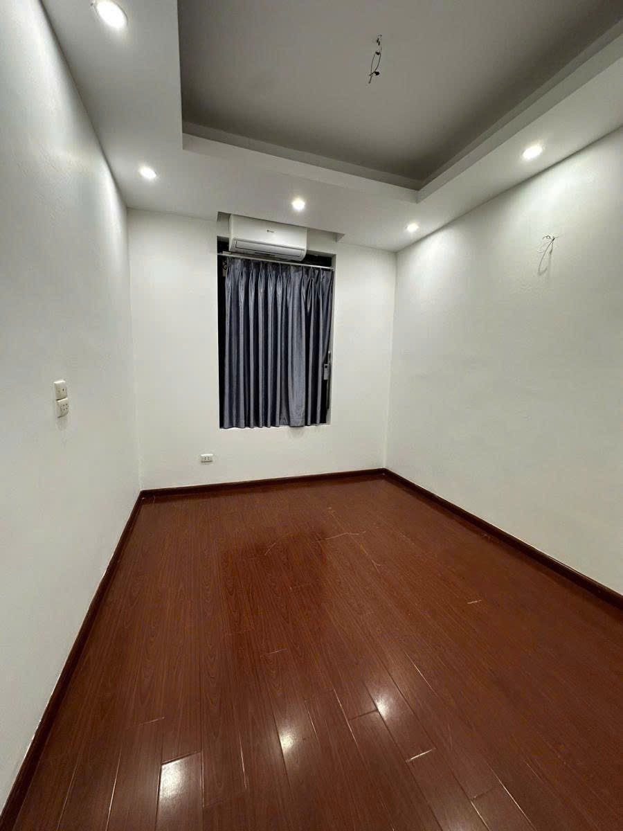 Bán nhà Vương Thừa Vũ, Thanh Xuân - 47m2, 4 Tầng, Giá 14 Tỷ - Vị Trí Đẹp