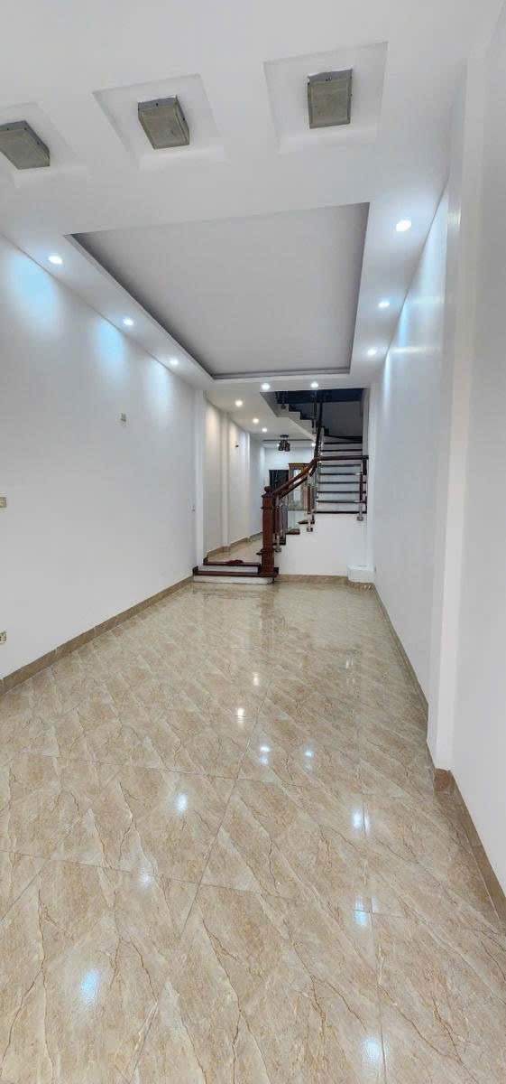 Bán nhà Vương Thừa Vũ, Thanh Xuân - 47m2, 4 Tầng, Giá 14 Tỷ - Vị Trí Đẹp