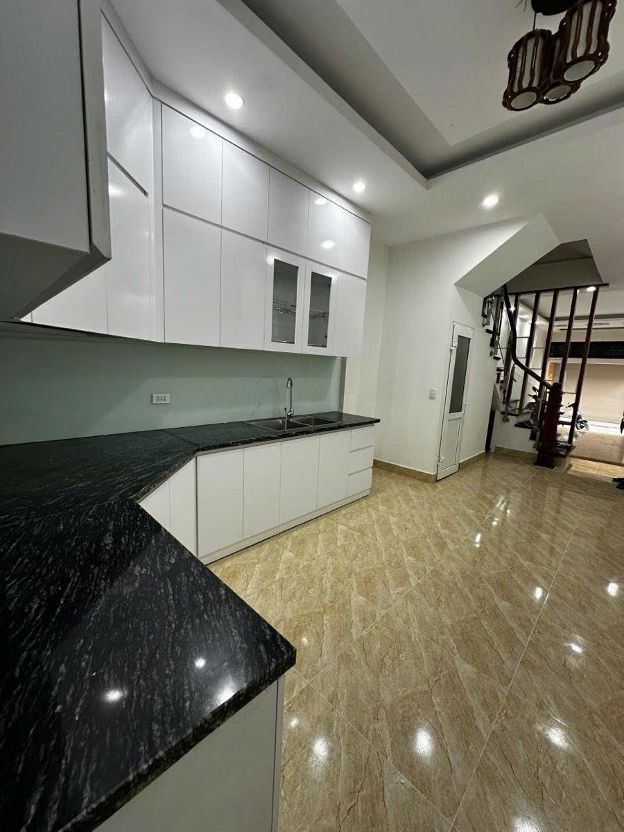 Bán nhà Vương Thừa Vũ, Thanh Xuân - 47m2, 4 Tầng, Giá 14 Tỷ - Vị Trí Đẹp