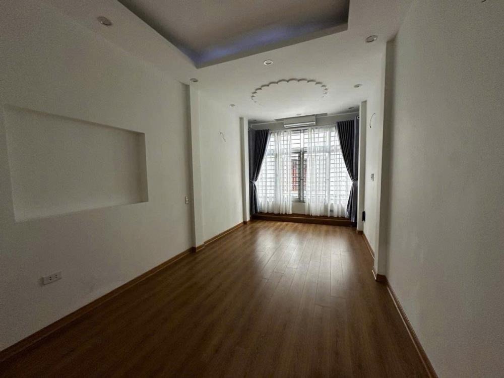 Bán nhà Vương Thừa Vũ, Thanh Xuân - 47m2, 4 Tầng, Giá 14 Tỷ - Vị Trí Đẹp