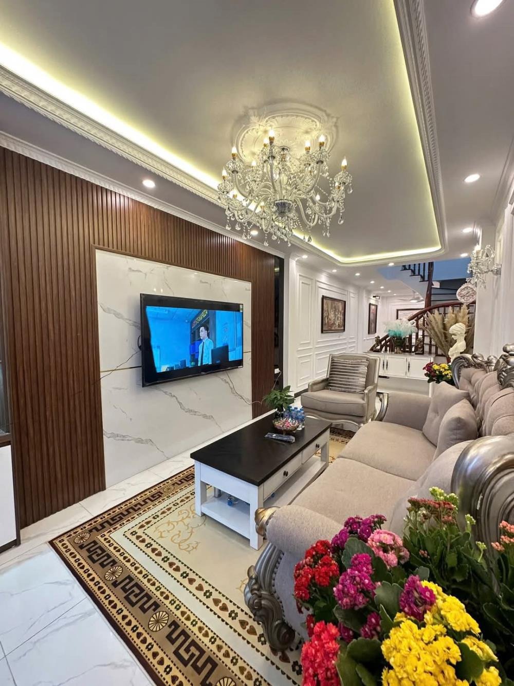 Bán Nhà Riêng 39.5m2 Gần Ngã Tư Sở, Giá Chỉ 7 Tỷ - Full Nội Thất