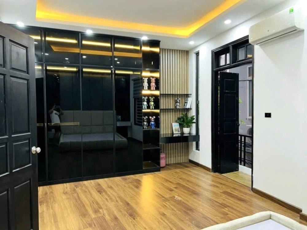 Nhà VIP Cầu Giấy: 37m2 - 9.1 tỷ, Full Nội Thất, Ngõ Xuân Thủy