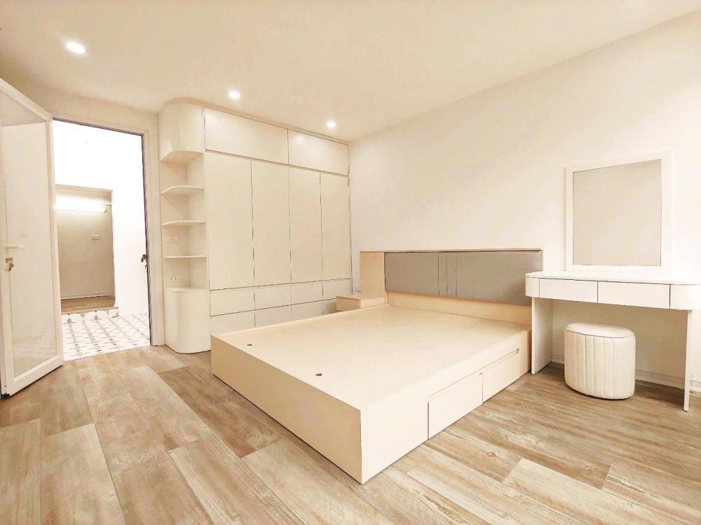 Bán nhà mặt phố Trương Định - 3.83 tỷ - 80m2 - Thiết kế Duplex - View Triệu Đô