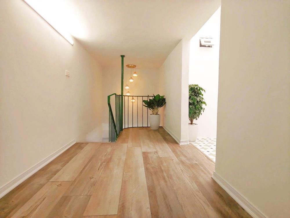 Bán nhà mặt phố Trương Định - 3.83 tỷ - 80m2 - Thiết kế Duplex - View Triệu Đô