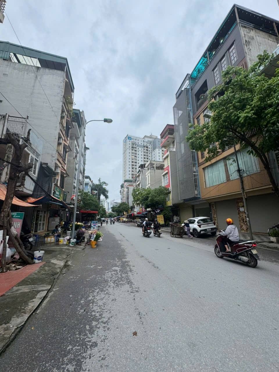 Mặt Phố Nguyễn Viết Xuân Hà Đông - Lô Góc MT 10m - Siêu Kinh Doanh, Vỉa Hè Giá Đầu Tư