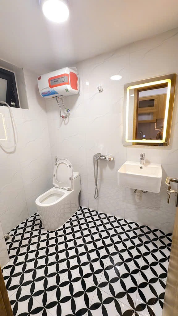 Bán nhà tập thể Nguyễn Khánh Toàn, Cầu Giấy: 68m², 3.98 tỷ, Full Nội Thất