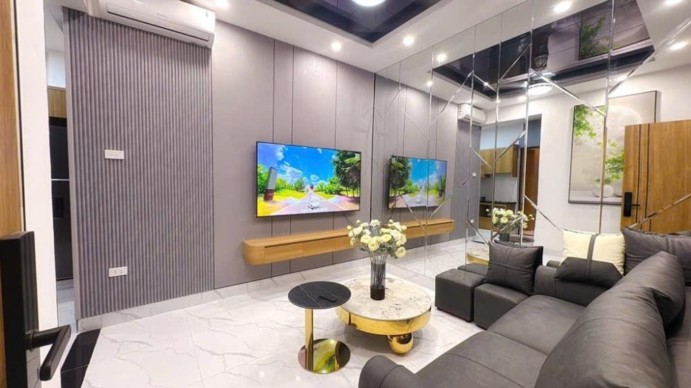 Bán nhà tập thể Nguyễn Khánh Toàn, Cầu Giấy: 68m², 3.98 tỷ, Full Nội Thất