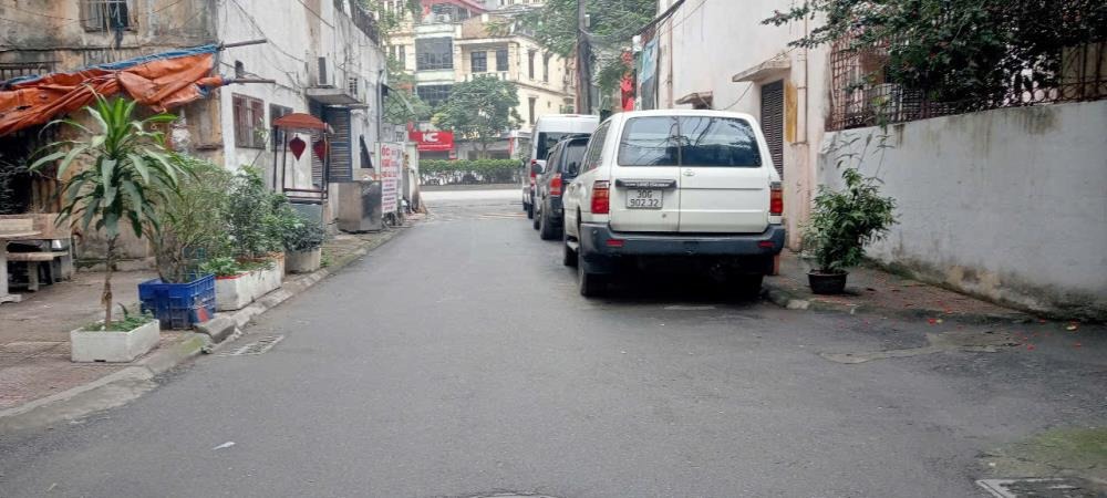 Bán Đất Tặng Nhà Phố Nguyễn Văn Cừ, Long Biên - 102m² - Mặt Tiền 3.6m - 17.2 Tỷ