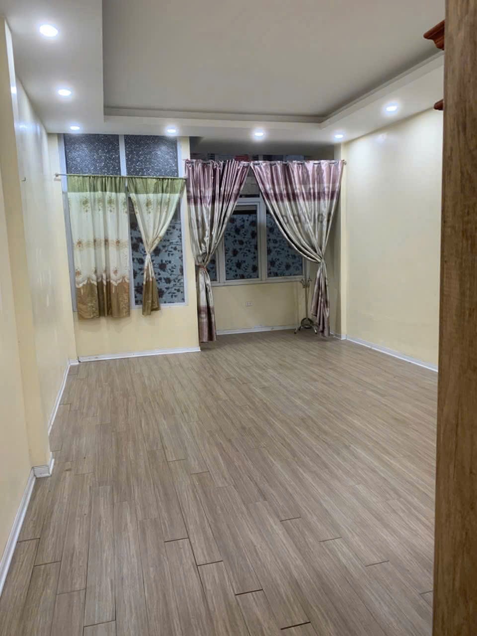 Bán nhà Lê Trọng Tấn - Thanh Xuân: 65m2, 4 tầng, MT 4.6m, Giá 21.48 tỷ
