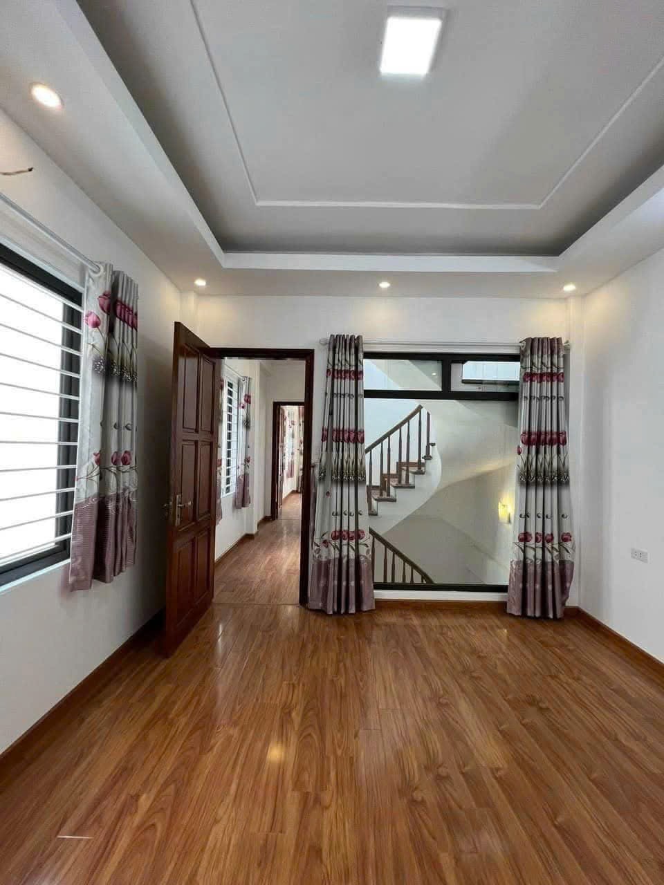 Bán Nhà Góc 2 Mặt Thoáng - Bùi Xương Trạch, Thanh Xuân