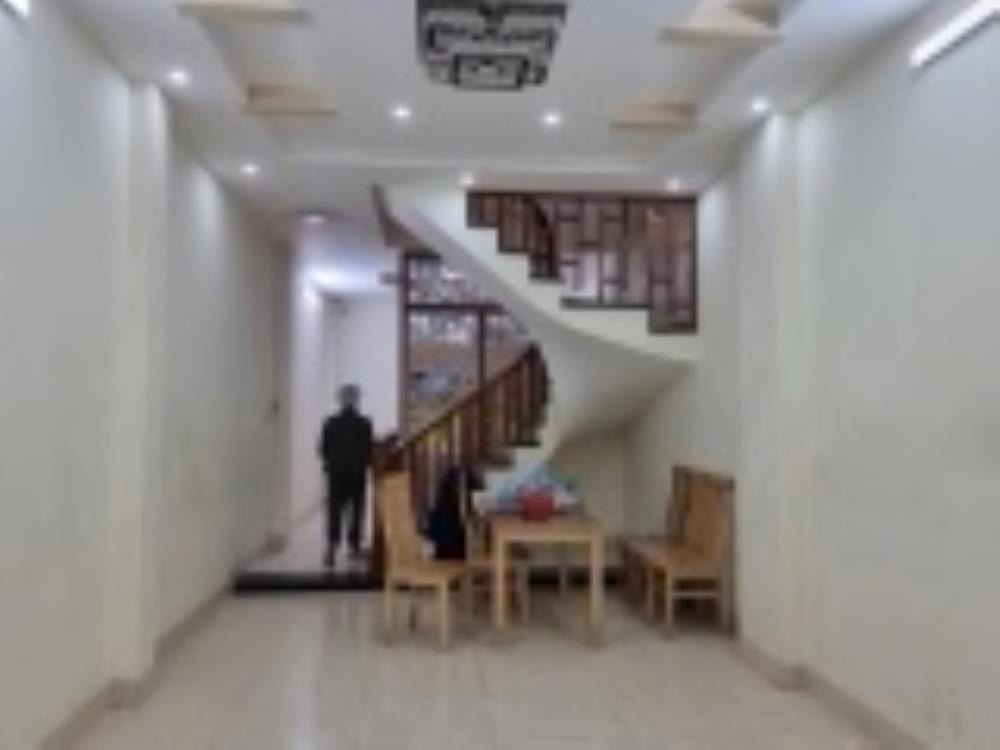 Bán Nhà Riêng 41.5m2, 6 Phòng Ngủ, Giá 18.9 Tỷ - Xuân Thủy, Cầu Giấy
