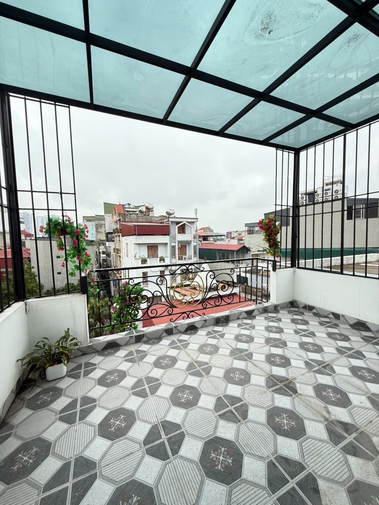Nhà phố Trương Định - Thiết kế đẳng cấp, nội thất full đồ - Vị trí siêu đẹp