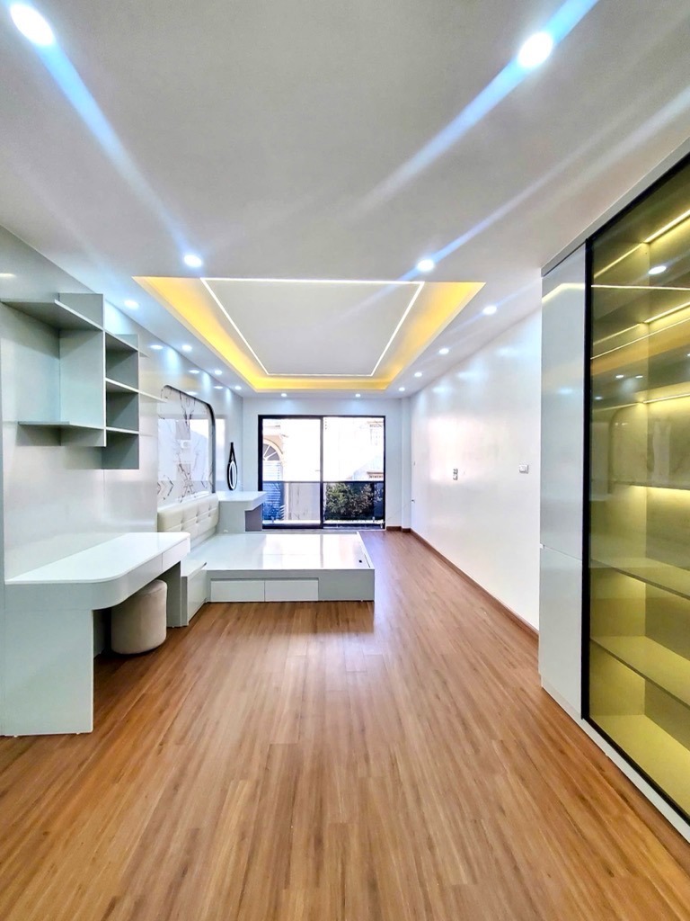 Siêu phẩm Hoàng Mai - Phân lô ô tô - 62m2 - 6 Tầng - Hơn 17 tỷ