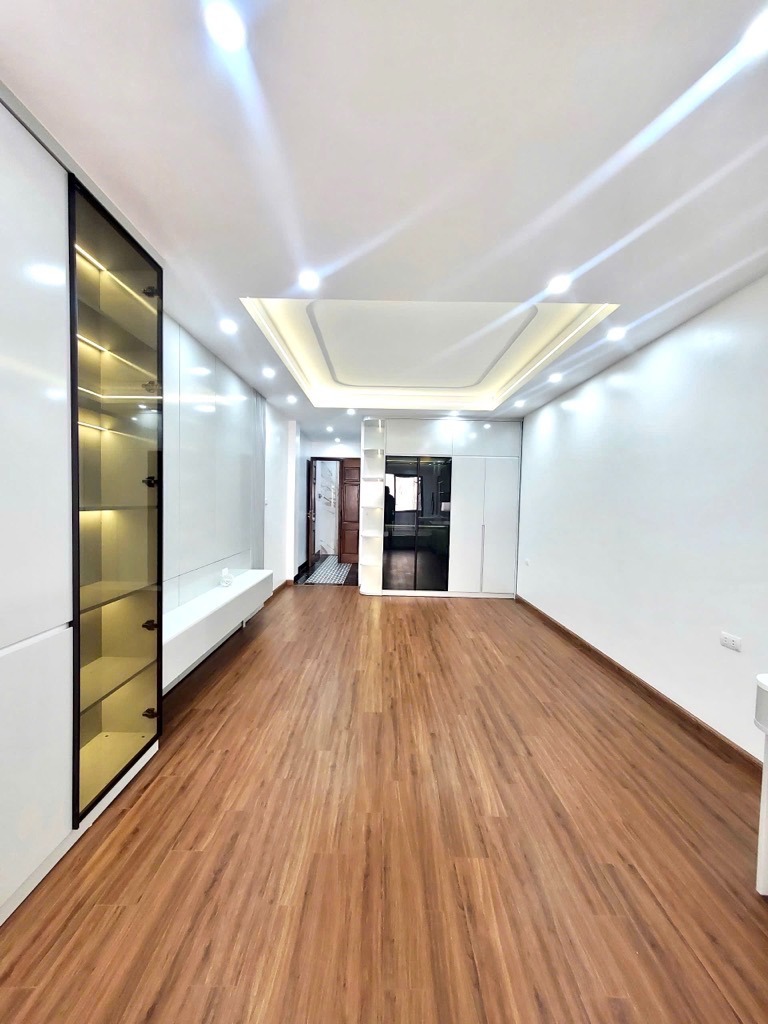 Siêu phẩm Hoàng Mai - Phân lô ô tô - 62m2 - 6 Tầng - Hơn 17 tỷ