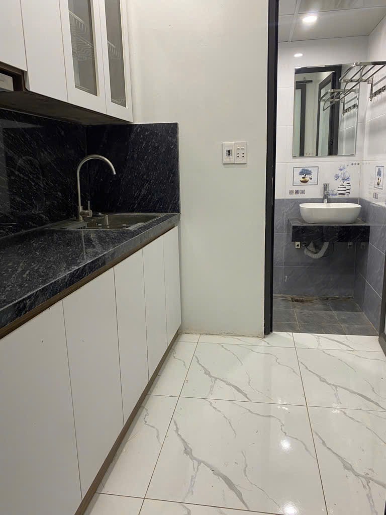Bán Nhà Tập Thể Phố Phương Mai - 3.05 Tỷ - 2PN - Pháp Lý Sổ Đỏ