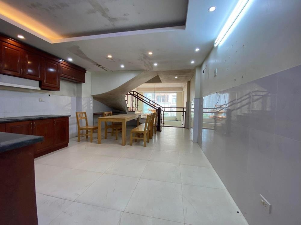 Phúc Hoa Tây Hồ Phân Lô VIP: Gara Ô Tô, Kinh Doanh, 50m2, 5 Tầng, 15.8 Tỷ