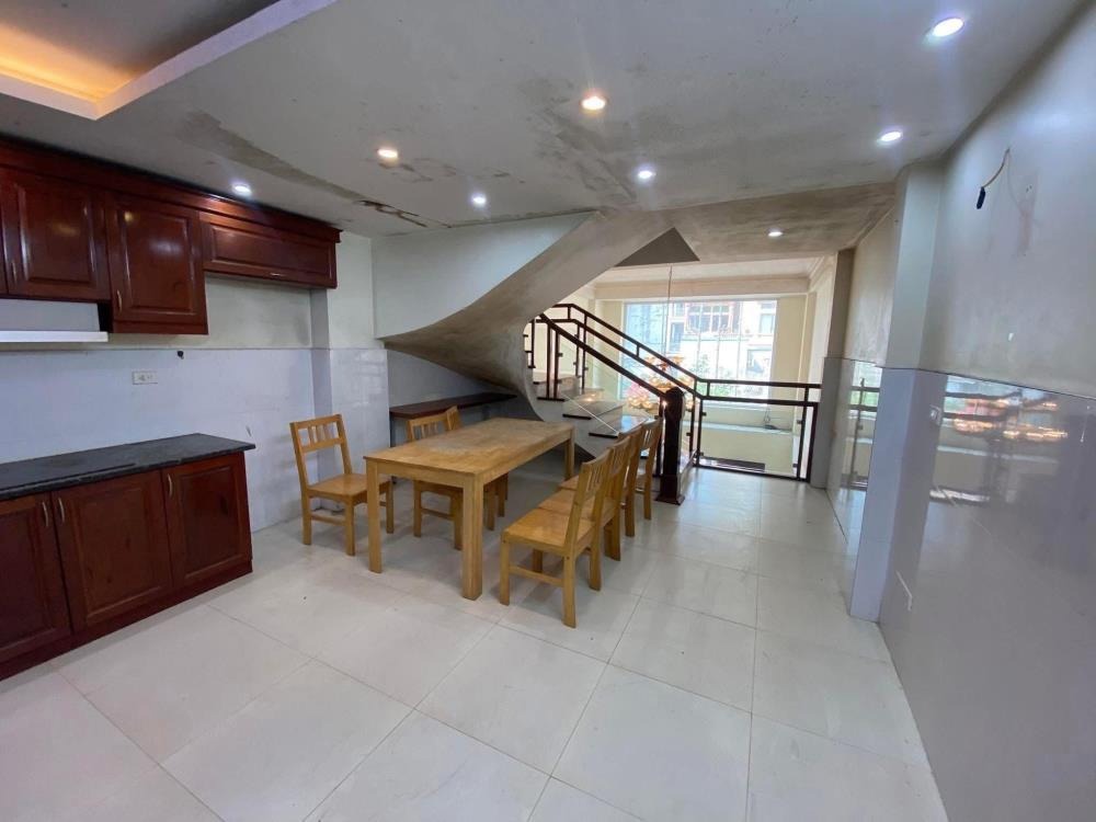 Phúc Hoa Tây Hồ Phân Lô VIP: Gara Ô Tô, Kinh Doanh, 50m2, 5 Tầng, 15.8 Tỷ