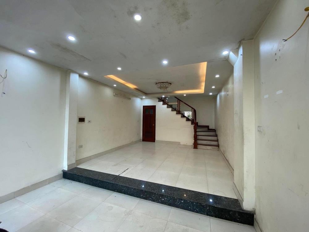Phúc Hoa Tây Hồ Phân Lô VIP: Gara Ô Tô, Kinh Doanh, 50m2, 5 Tầng, 15.8 Tỷ