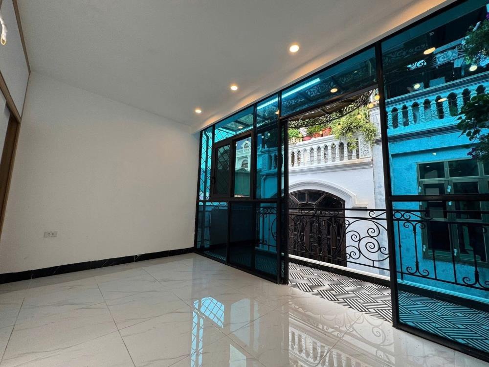 Nhà 2 Mặt Thoáng, Vị Trí Vàng Hai Bà Trưng - 6.75 Tỷ