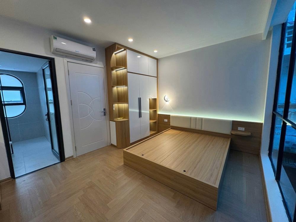 Nhà 2 Mặt Thoáng, Vị Trí Vàng Hai Bà Trưng - 6.75 Tỷ