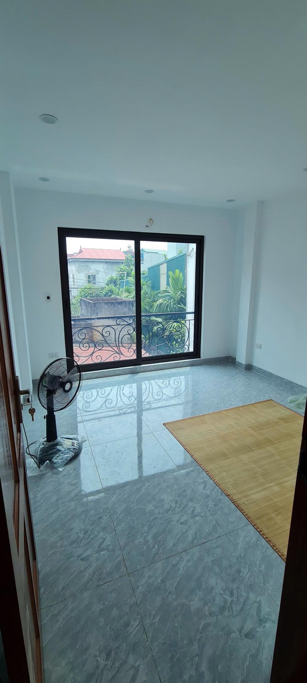 Bán Nhà Kim Chung, Hoài Đức - 4 Tầng, Ô Tô Đỗ Cửa, Giá 4.3 Tỷ