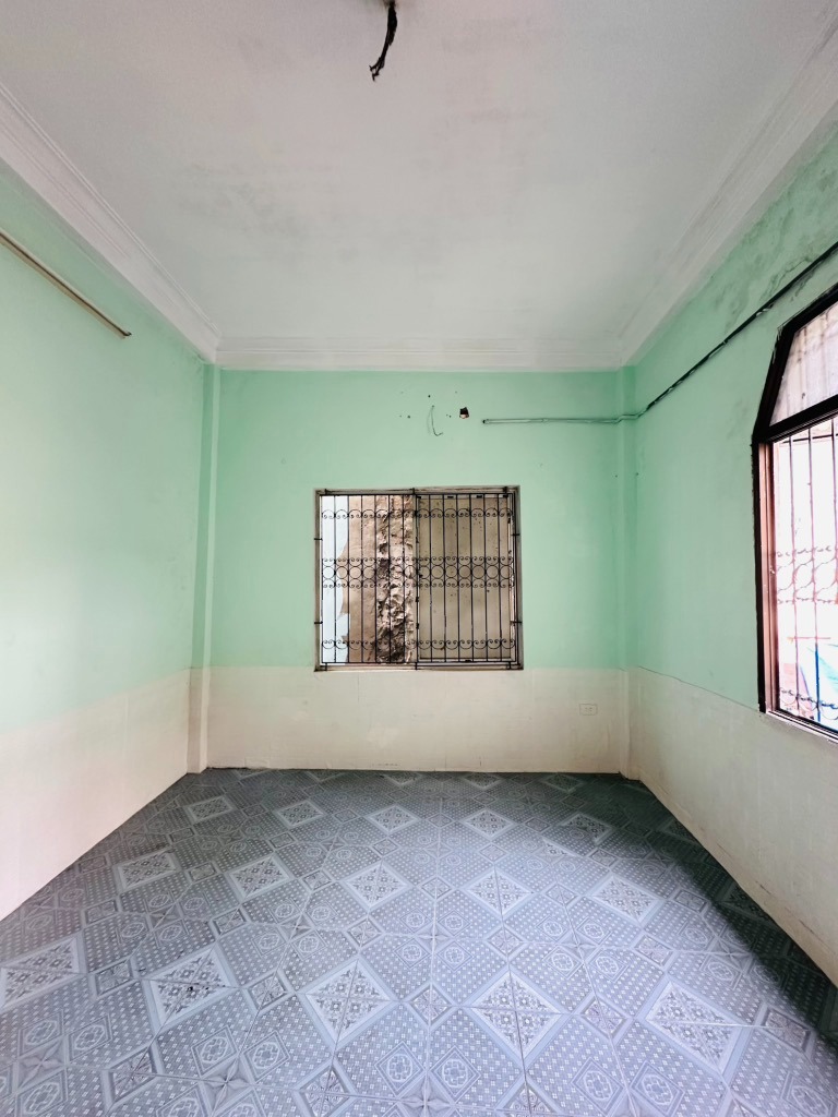 Bán nhà Xã Đàn - 3 tỷ - Lô góc 5 tầng - Ngõ ba tránh - Gần Ngân hàng