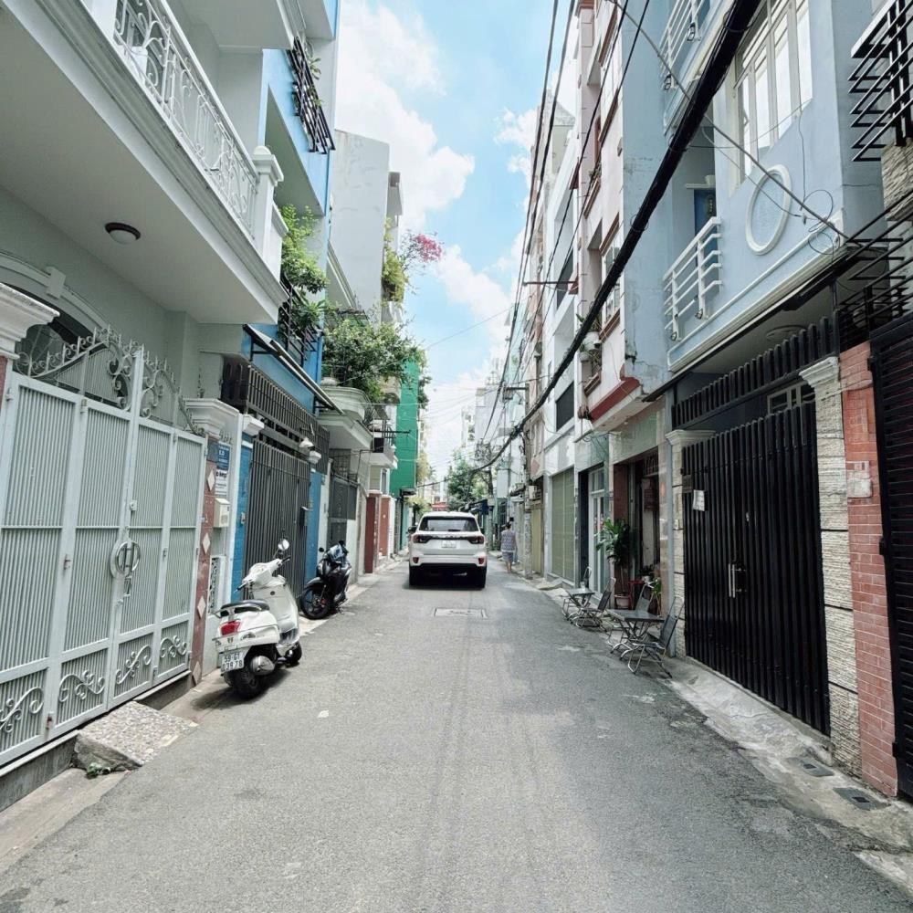 Nhà Nguyễn Kiệm, Phú Nhuận - 45m2, 4 Tầng, Giá 11 Tỷ