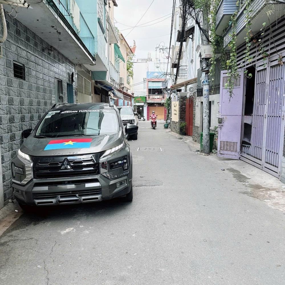 Nhà Nguyễn Kiệm, Phú Nhuận - 45m2, 4 Tầng, Giá 11 Tỷ