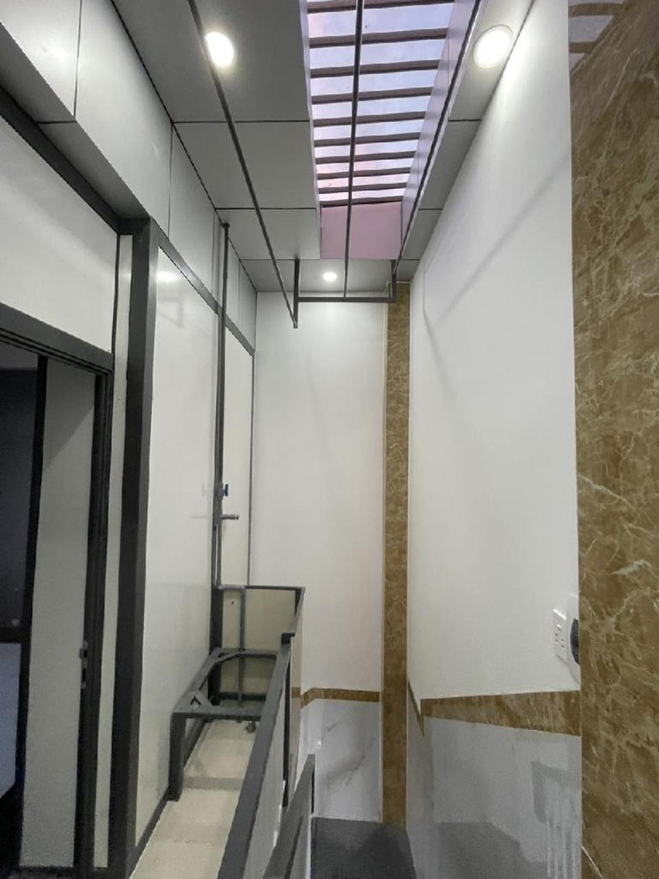 Nhà 3 Tầng Vườn Lài Q12: 144m2, 9.x Tỷ - Vị Trí Đẹp, Pháp Lý Sẵn