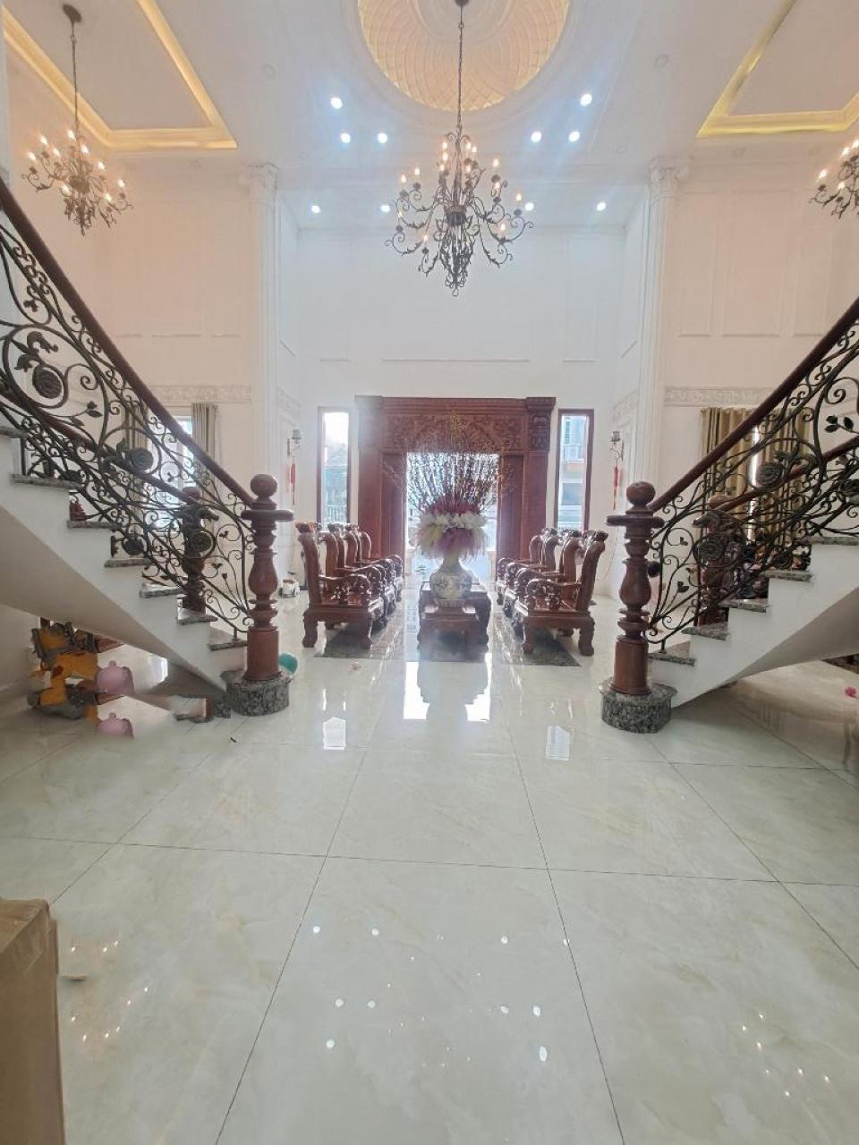 Biệt Thự Mặt Tiền Quận 12 - 630m² - 2 Tỷ - Thạnh Xuân 40 - Nở Hậu - Pháp Lý Sẵn