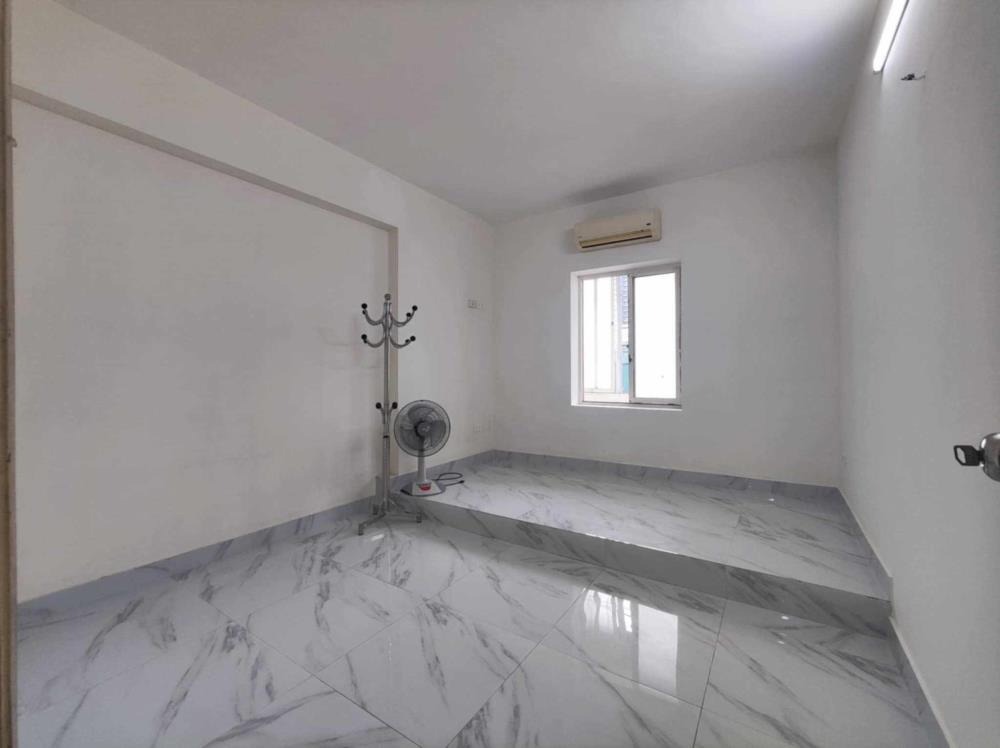 Cho Thuê Căn Hộ Tập Thể Nam Thành Công - 150m2, 4 Phòng Ngủ, Giá 10 Triệu/Tháng