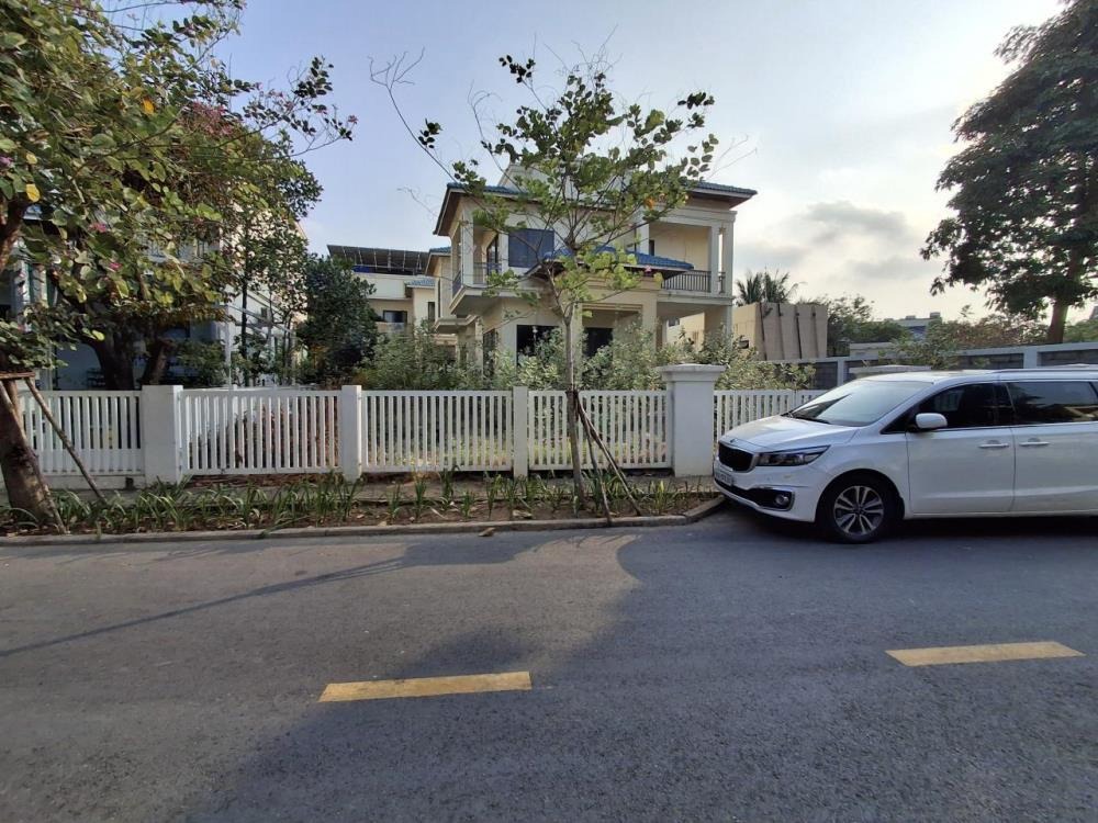 Bán Biệt Thự Vip Senturia Vườn Lài Quận 12 - View Sông, Hồ Bơi, Giá Tốt