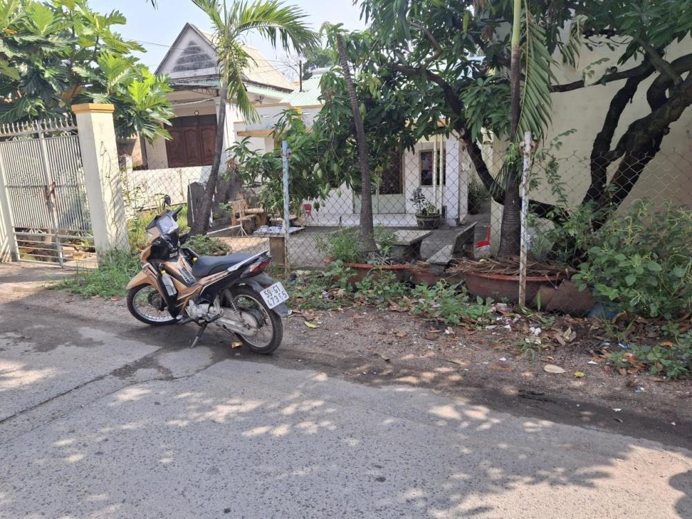Nhà Mặt Tiền 4 Phòng Trọ, 736m², Quận 12 - Giá 17.5 Tỷ