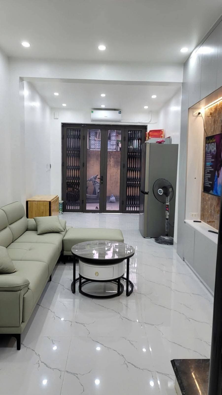 Bán nhà 3 tầng mặt ngõ Thọ Lão, Lò Đúc, Hà Nội - Giá chỉ 7 tỷ+